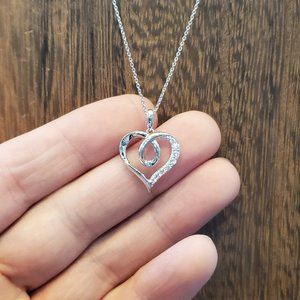 18 Inch Sterling Silver Amazing Cubic Zirconia Heart Pendant Necklace